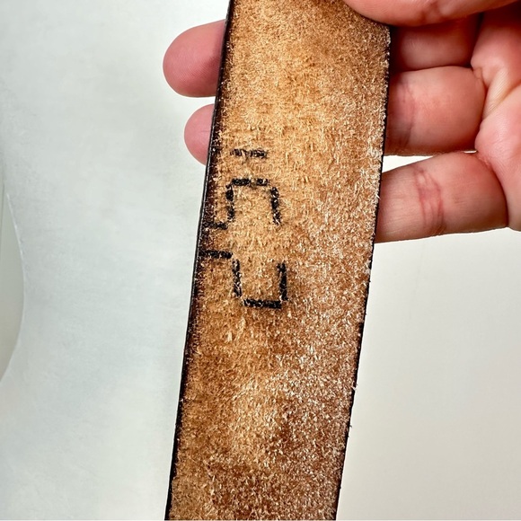 Vintage Tooled Cowhide Wolf Embossed Western Belt Men’s Size 42” - Picture 13 of 16